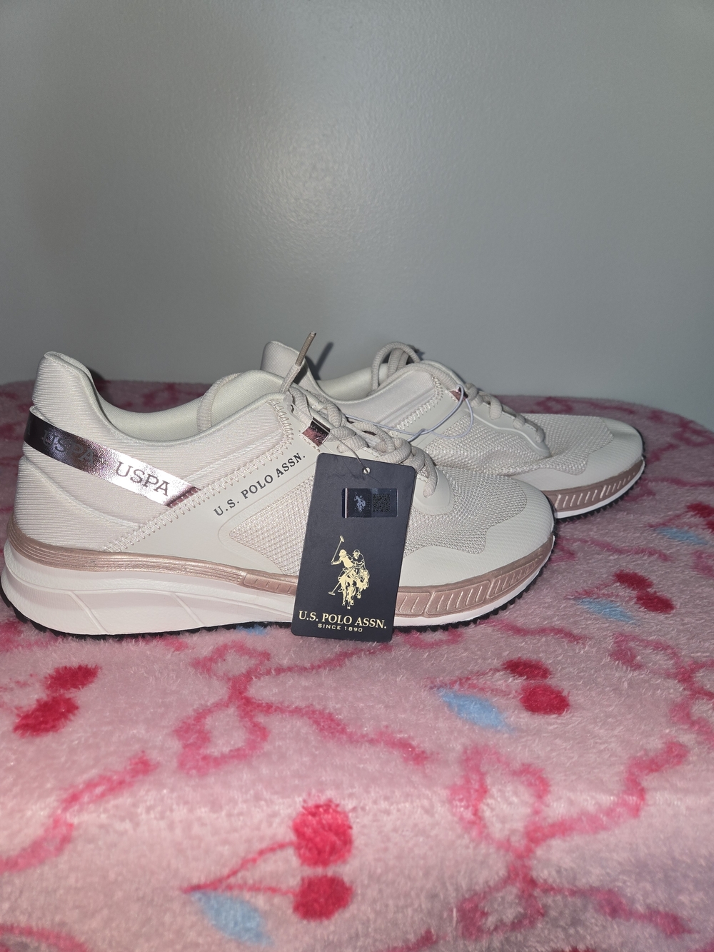 U.S. Polo Assn. Women's Cream Sneakers with Rose Gold Trim